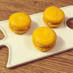 Lemon Cheesecake Macarons